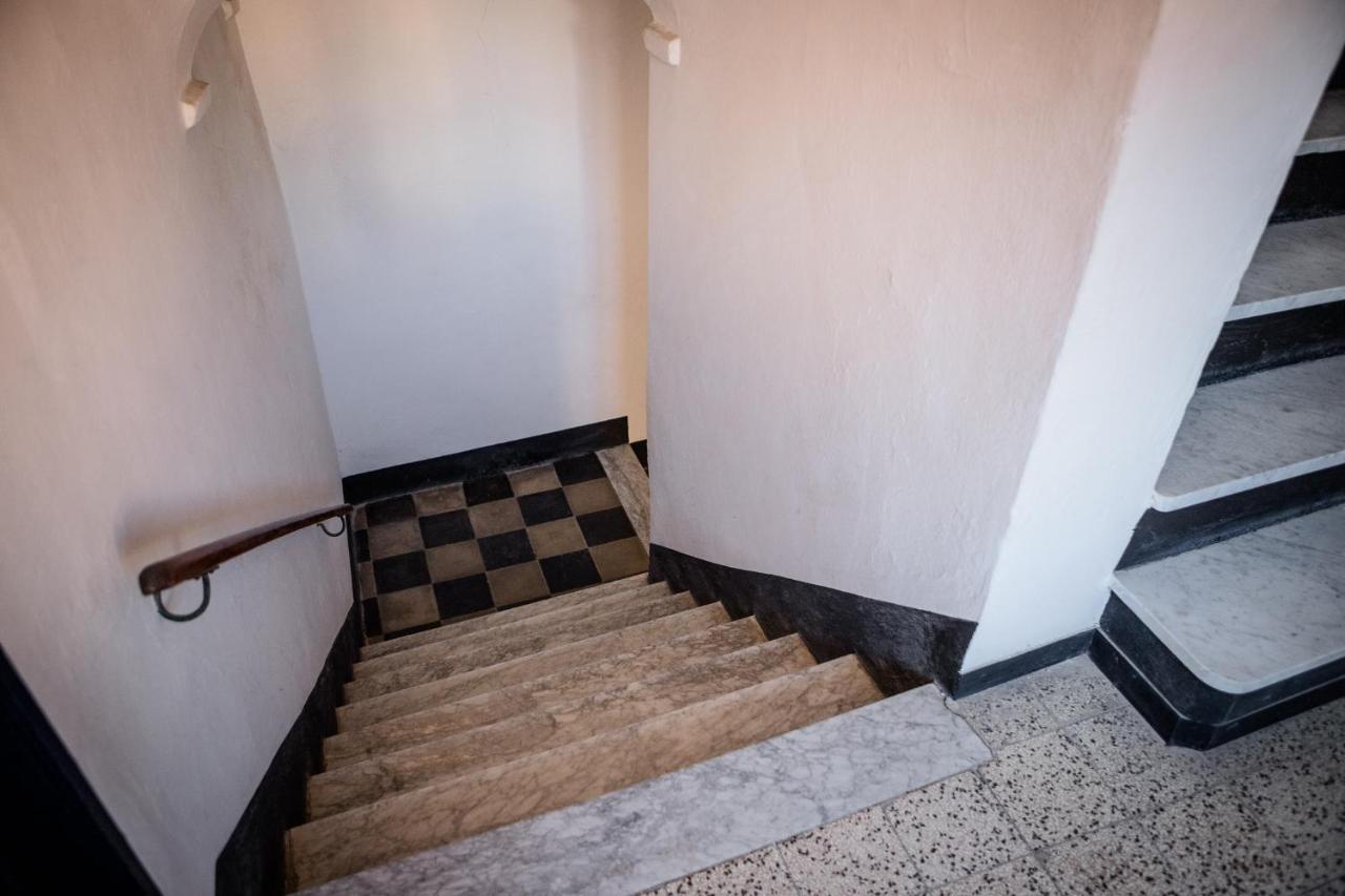 Suite Contemporanea Tra Le Vie Storiche Moneglia Bagian luar foto